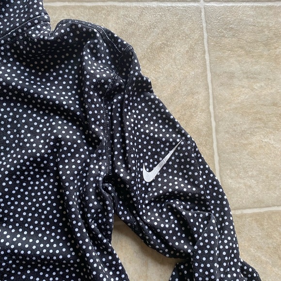 Nike Pro Quarter-Zip - Picture 2 of 3